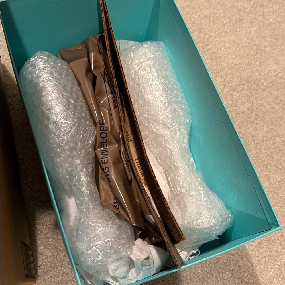 Tiffany & Co. Clear Crystal Flutes on Iconic Blue Box - Picture 7 of 11